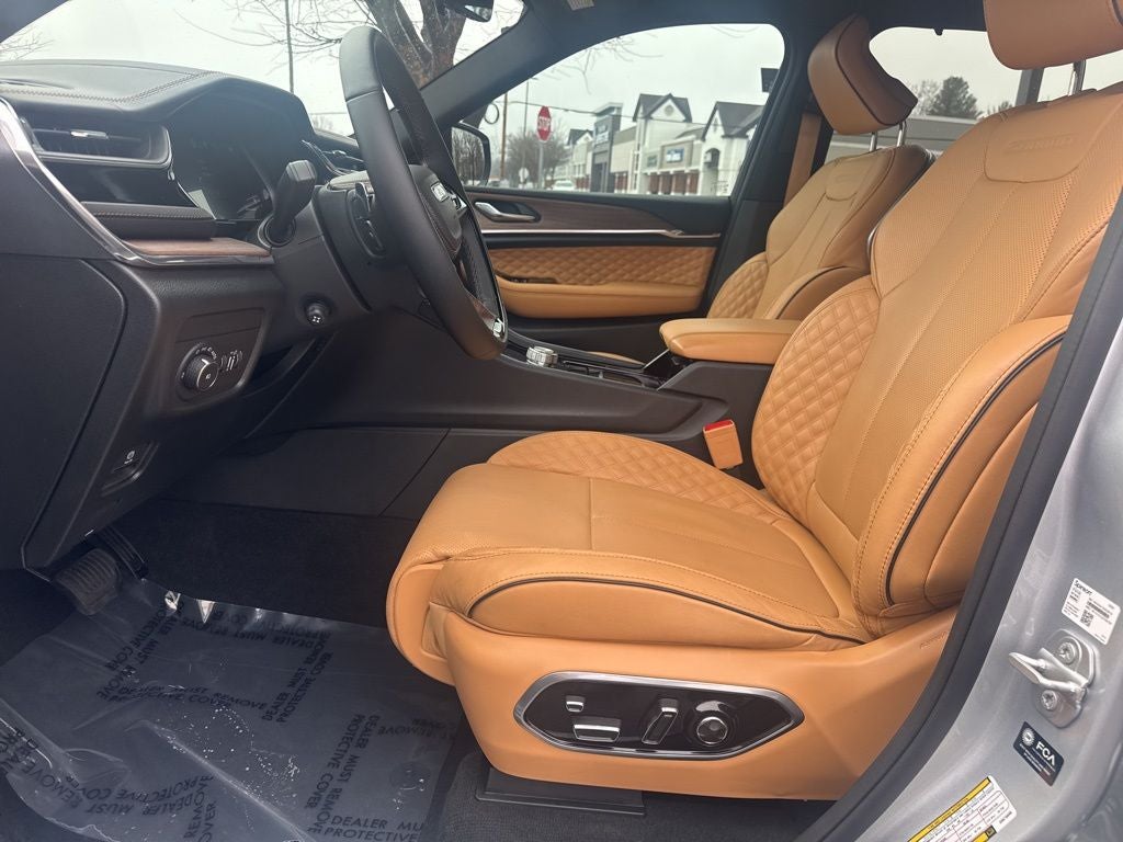 2025 Jeep Grand Cherokee L Summit