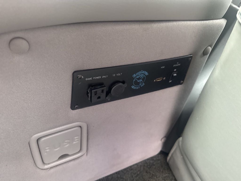 2013 Ford E-150 RV Explorer Limited SE