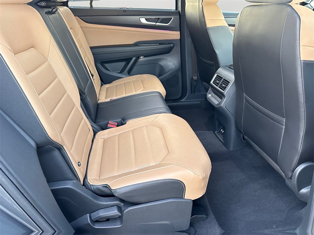 2024 Volkswagen Atlas Cross Sport 2.0T SEL R-Line