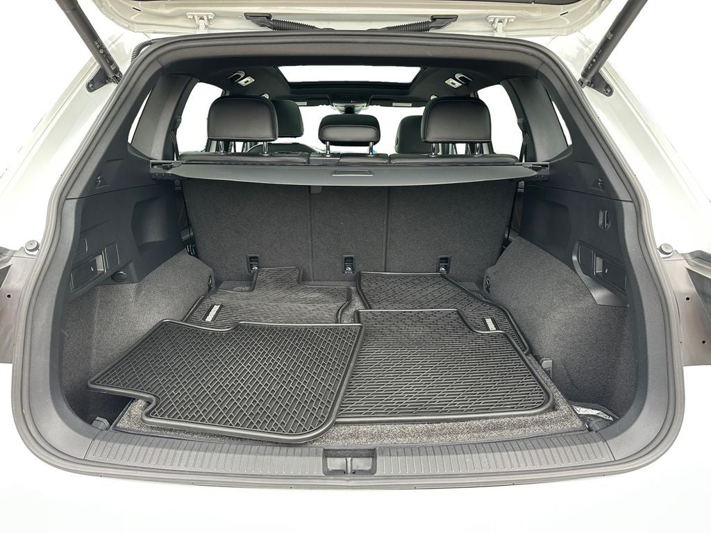 2022 Volkswagen Tiguan 2.0T SEL R-Line