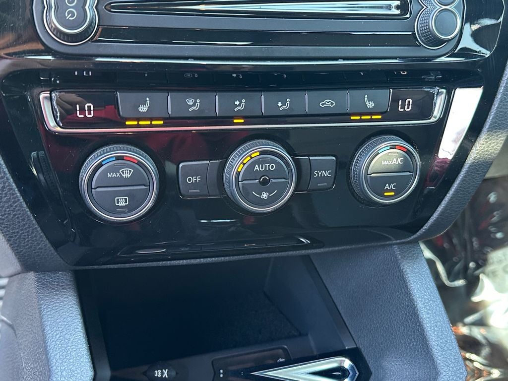 2016 Volkswagen Jetta 2.0T GLI SE 2.0