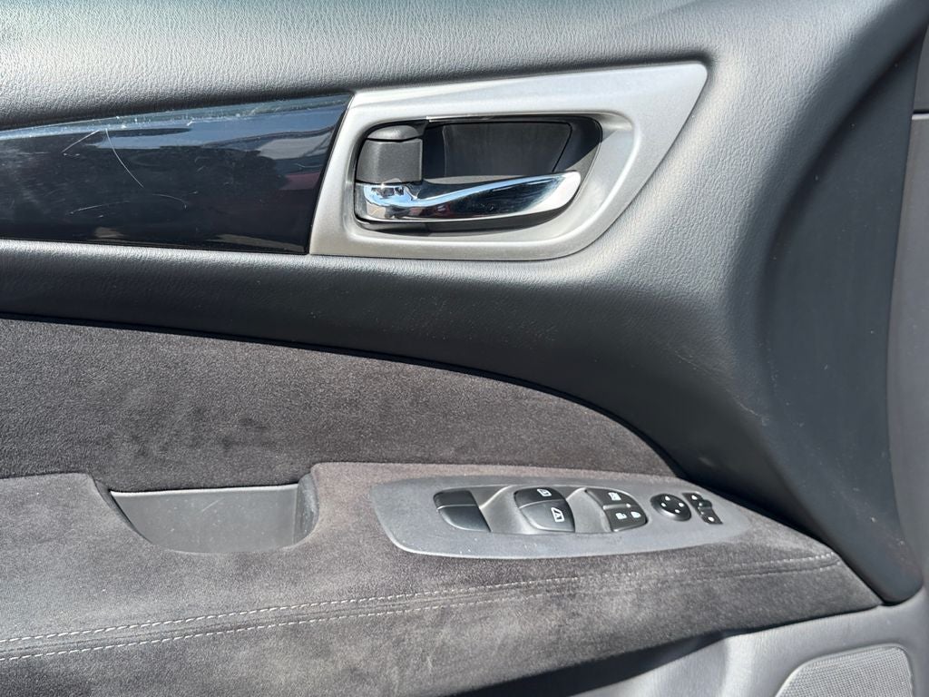 2015 Nissan Pathfinder SV