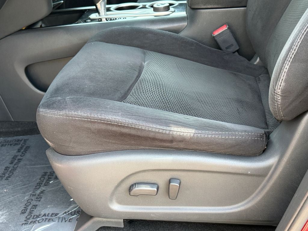 2015 Nissan Pathfinder SV