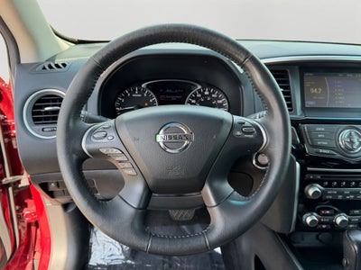 2015 Nissan Pathfinder SV