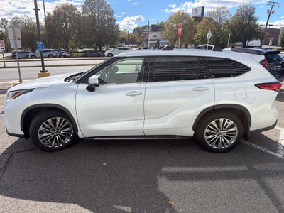 2022 Toyota Highlander Platinum