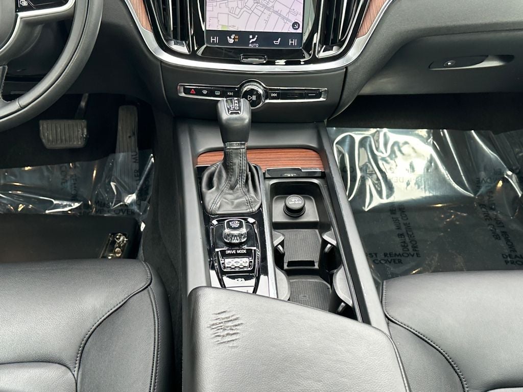 2020 Volvo S60 T5 Momentum