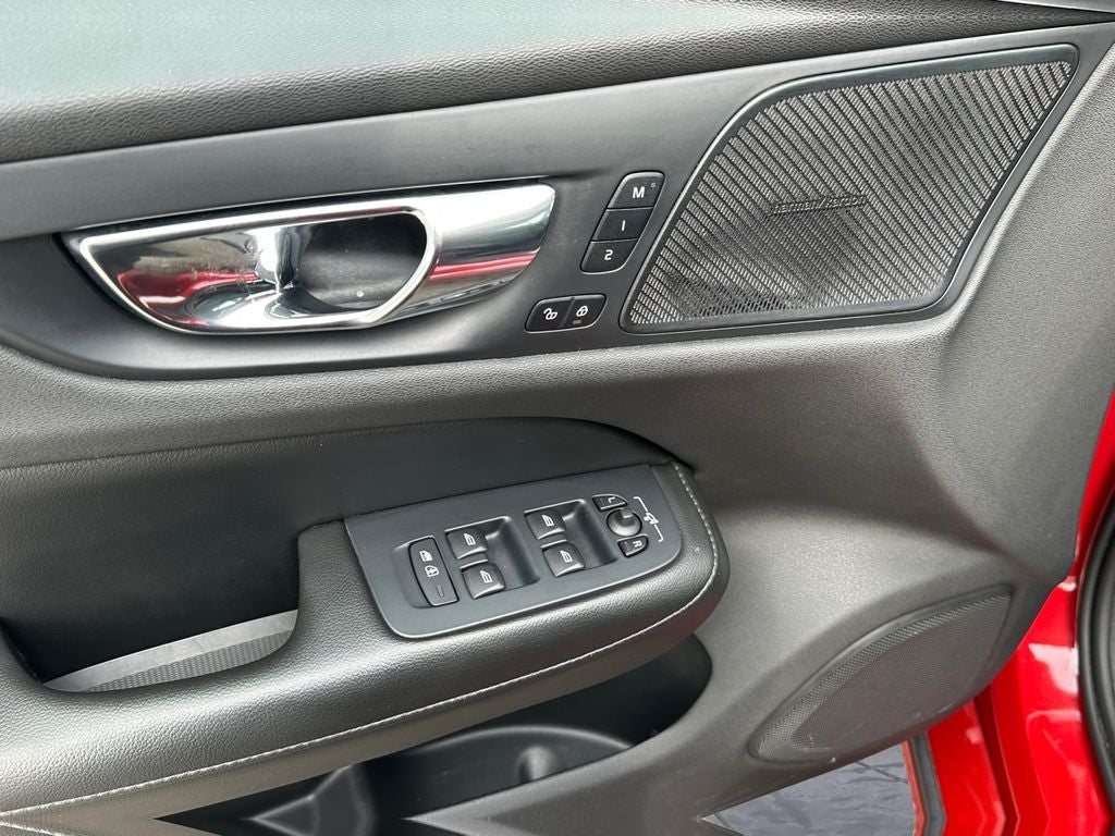 2020 Volvo S60 T5 Momentum
