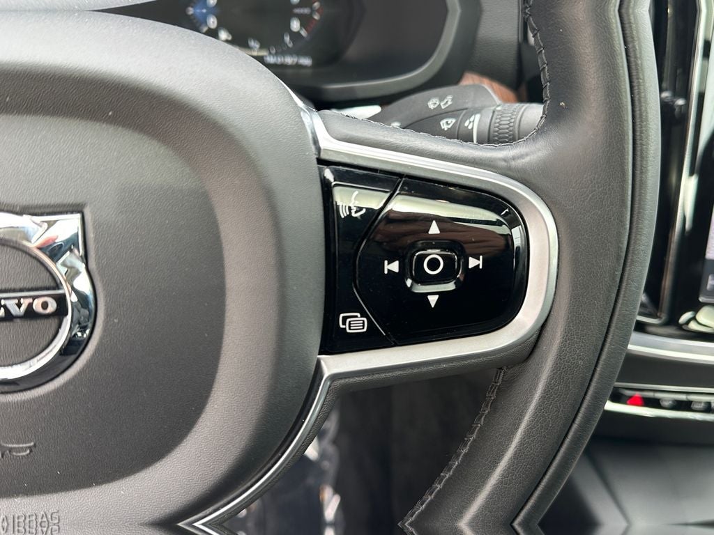 2020 Volvo S60 T5 Momentum