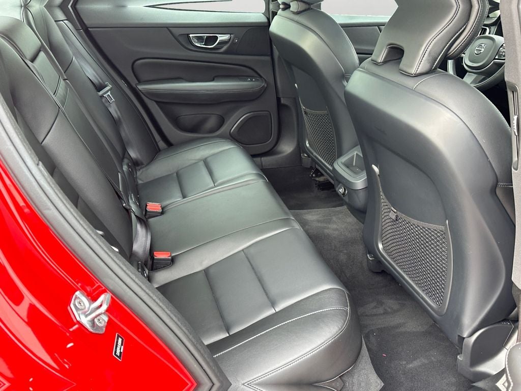 2020 Volvo S60 T5 Momentum
