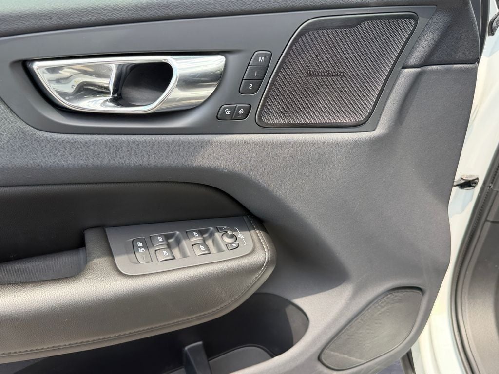 2019 Volvo XC60 T5 Momentum