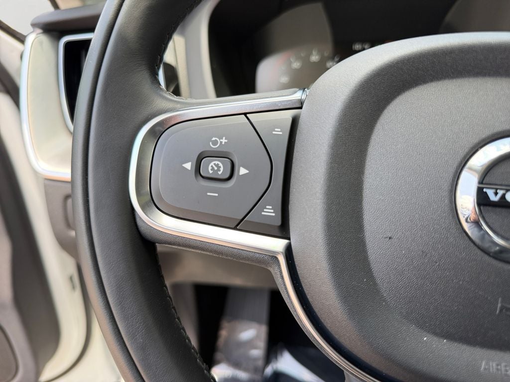 2019 Volvo XC60 T5 Momentum