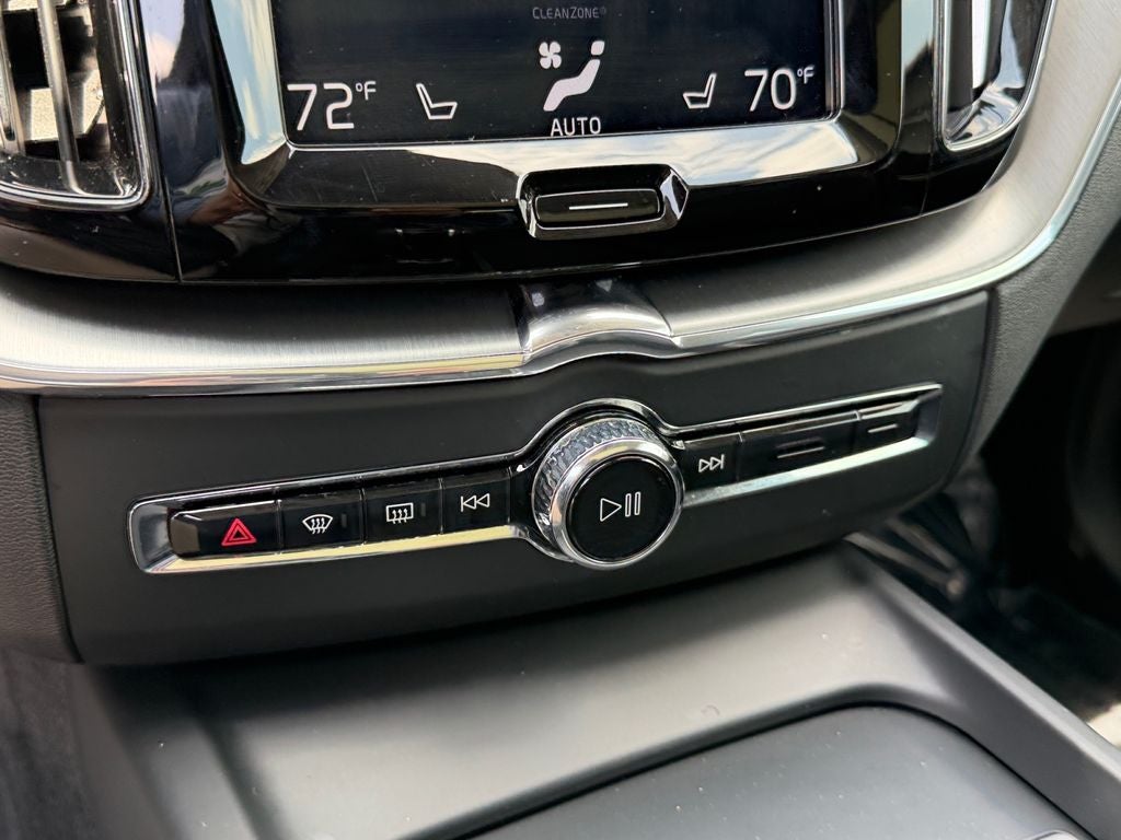 2019 Volvo XC60 T5 Momentum