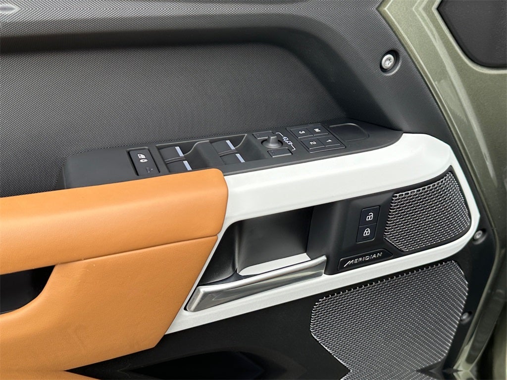 2023 Land Rover Defender 110 S