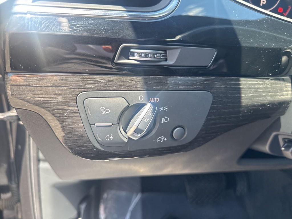 2019 Audi Q7 55 Premium Plus quattro