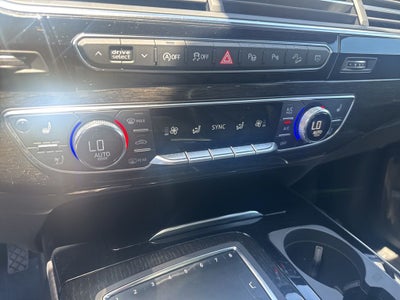 2019 Audi Q7 55 Premium Plus quattro