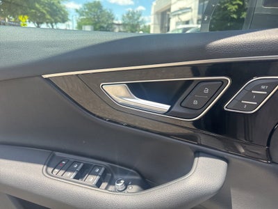 2019 Audi Q7 55 Premium Plus quattro