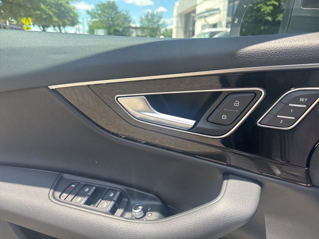 2019 Audi Q7 55 Premium Plus quattro
