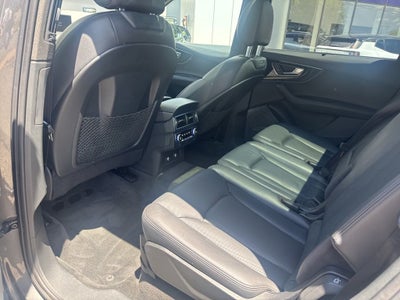 2019 Audi Q7 55 Premium Plus quattro