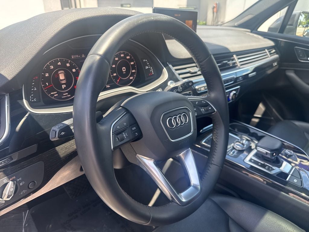 2019 Audi Q7 55 Premium Plus quattro
