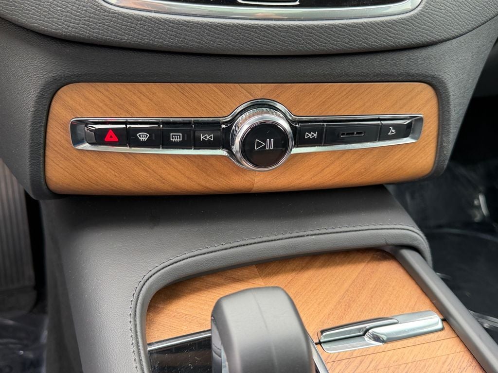 2023 Volvo XC90 B6 Plus 6-Seater Volvo Certified