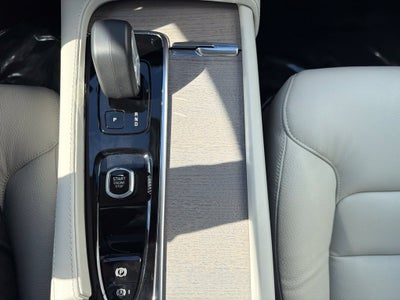 2025 Volvo XC90 B6 Plus 6-Seater Volvo Certified