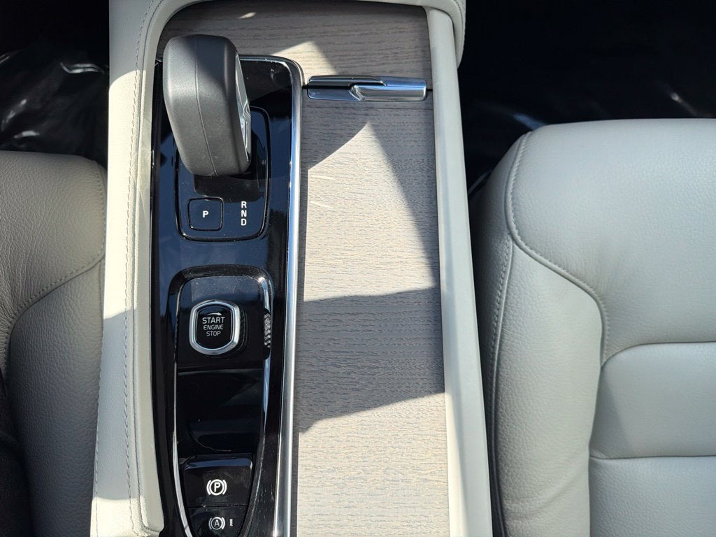 2025 Volvo XC90 B6 Plus 6-Seater Volvo Certified