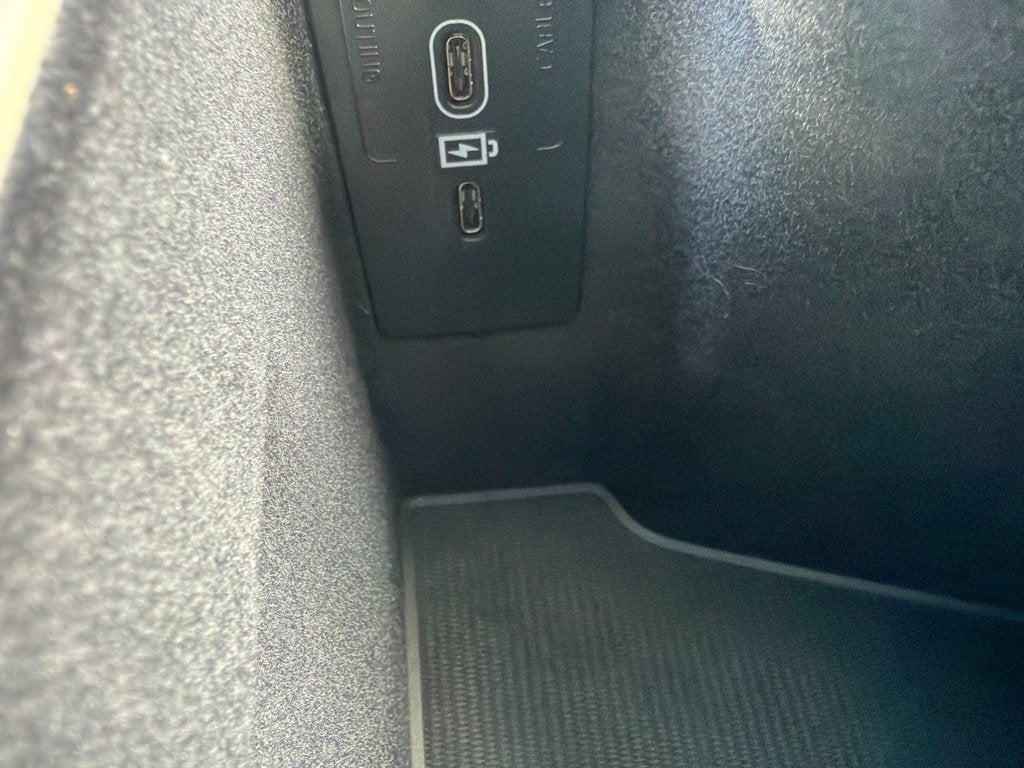 2025 Volvo XC90 B6 Plus 6-Seater Volvo Certified