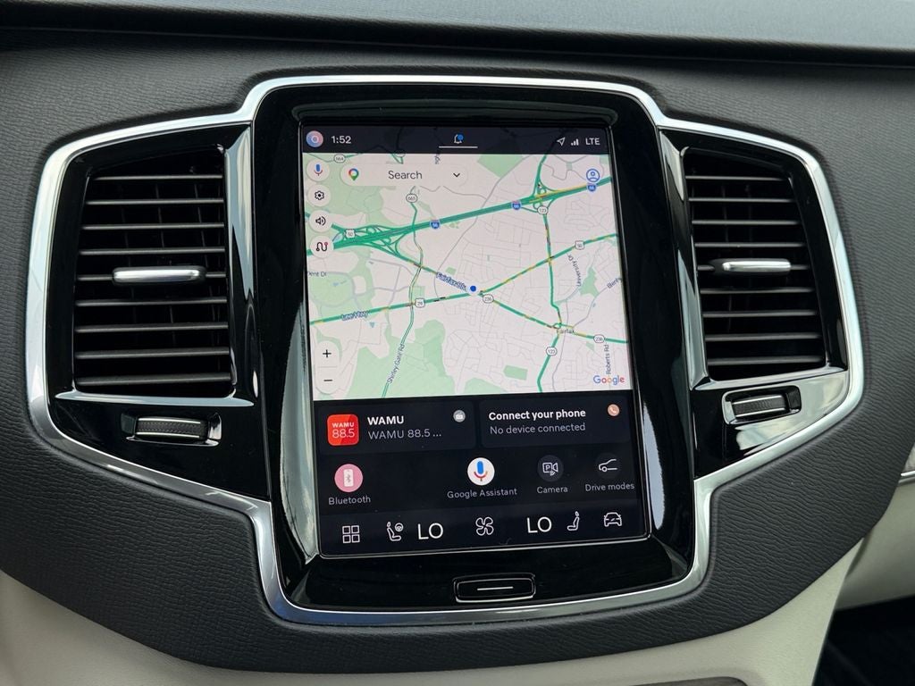 2024 Volvo XC90 B6 Plus Bright Theme