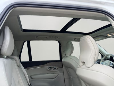 2024 Volvo XC90 B6 Plus Bright Theme