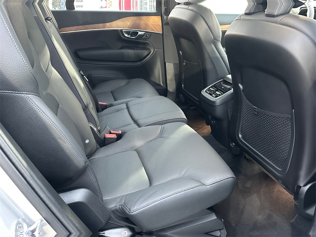2025 Volvo XC90 B6 Plus 7-Seater