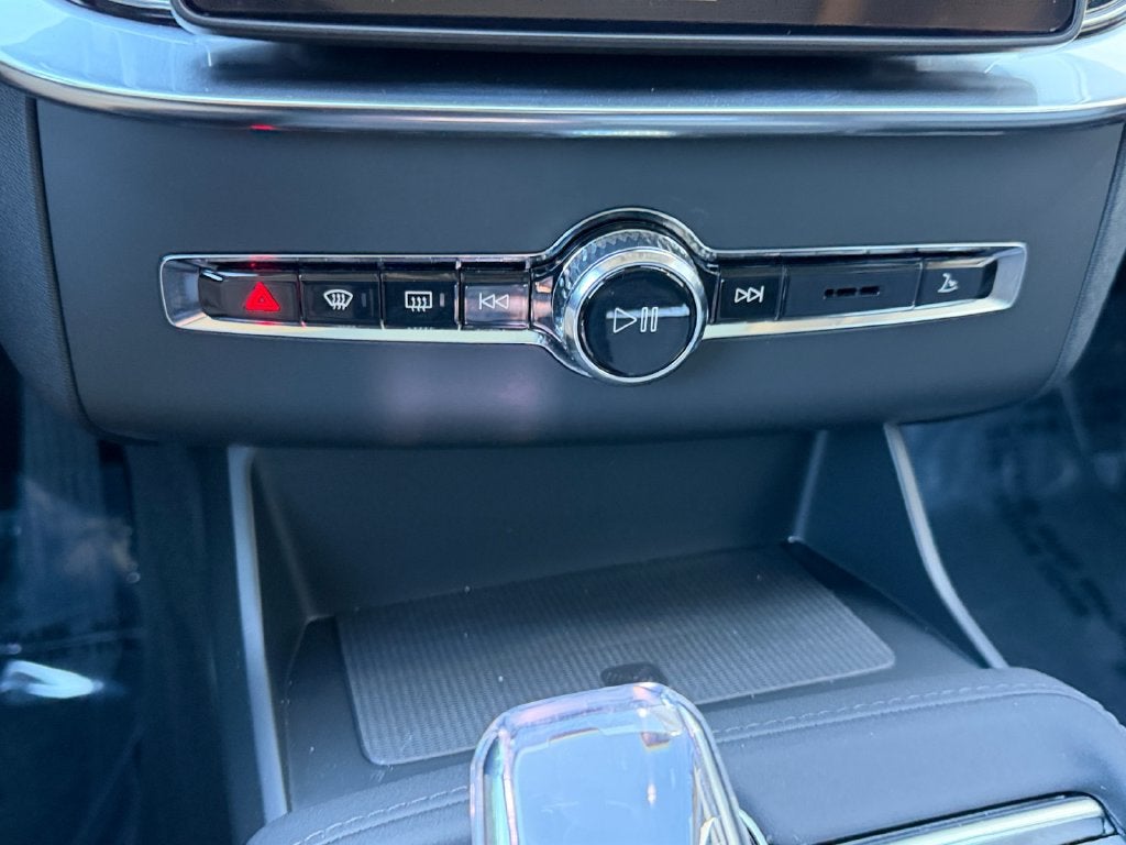 2026 Volvo XC90 B6 Ultra Volvo Certified