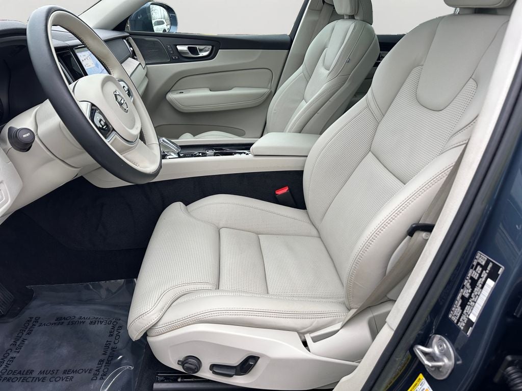 2022 Volvo XC60 B6 Inscription Volvo Certified