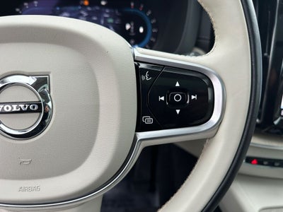 2022 Volvo XC60 B6 Inscription Volvo Certified