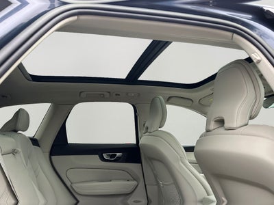 2022 Volvo XC60 B6 Inscription Volvo Certified