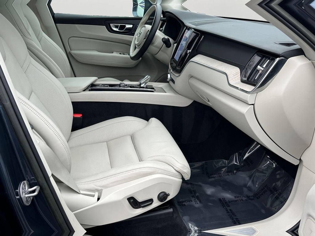 2022 Volvo XC60 B6 Inscription Volvo Certified