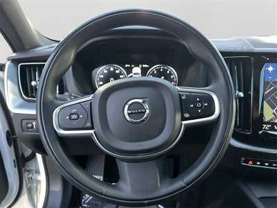2020 Volvo XC60 T5 Momentum