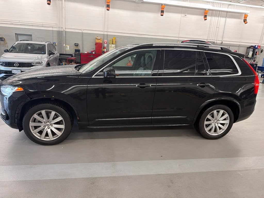 2019 Volvo XC90 T5 Momentum