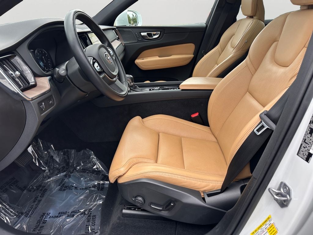 2021 Volvo XC60 T5 Inscription