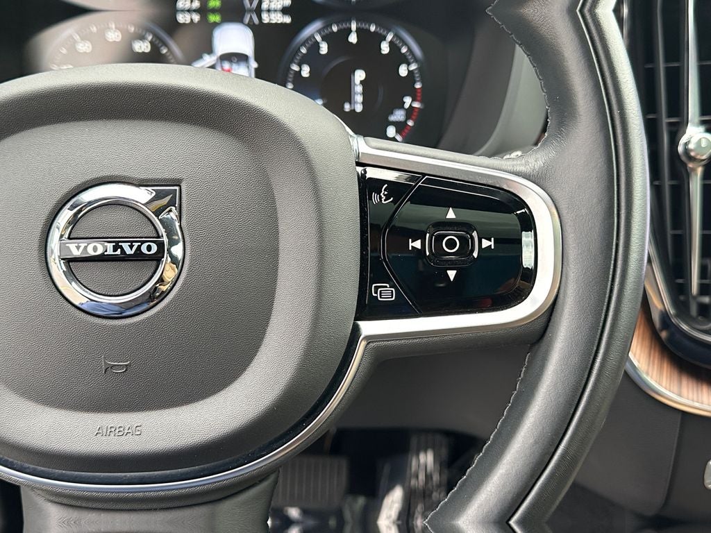 2021 Volvo XC60 T5 Inscription