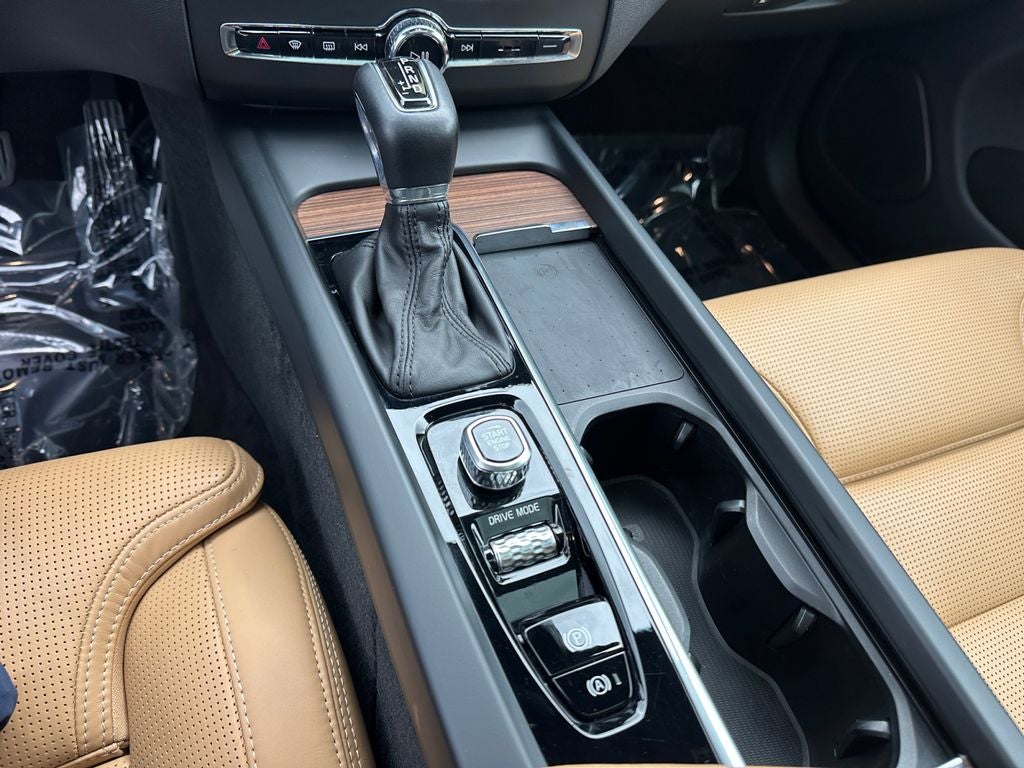 2021 Volvo XC60 T5 Inscription