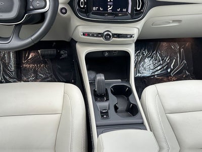 2021 Volvo XC40 Momentum