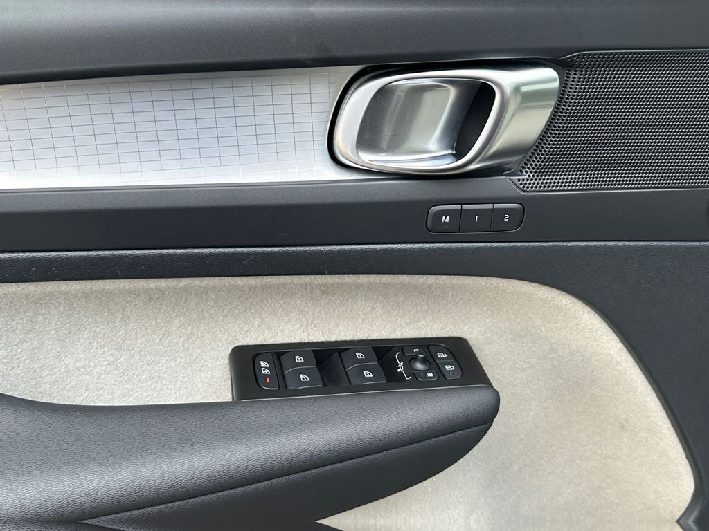 2021 Volvo XC40 Momentum