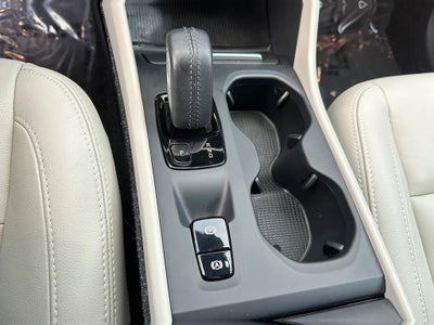2021 Volvo XC40 Momentum