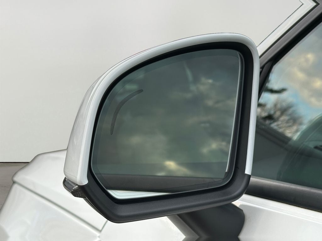 2021 Volvo XC40 Momentum