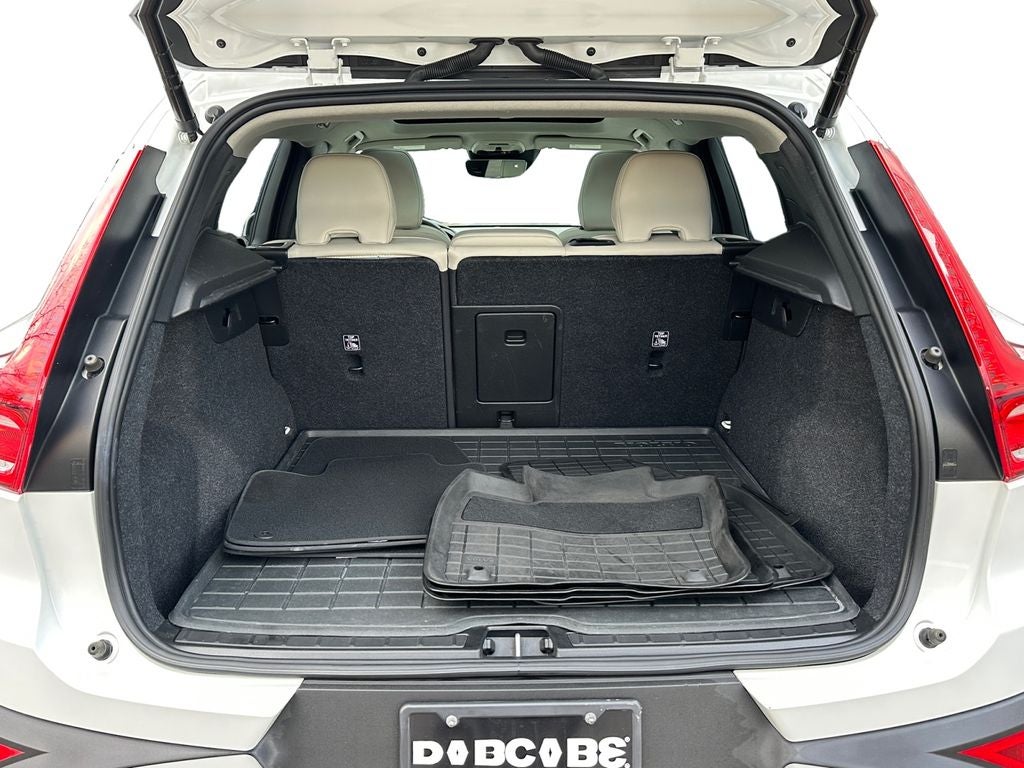 2021 Volvo XC40 Momentum