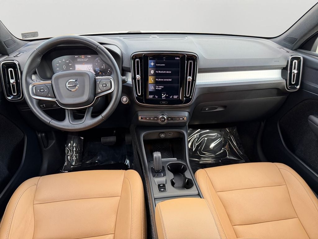 2019 Volvo XC40 Momentum