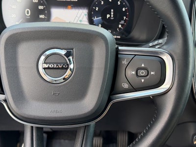 2019 Volvo XC40 Momentum
