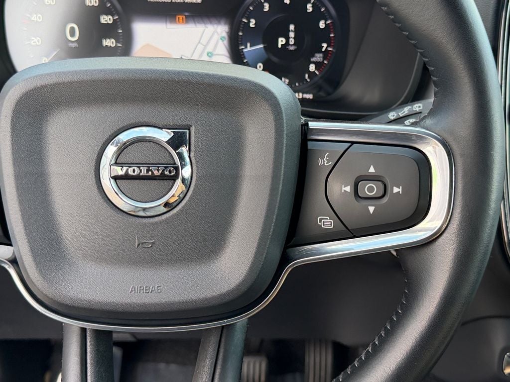2019 Volvo XC40 Momentum
