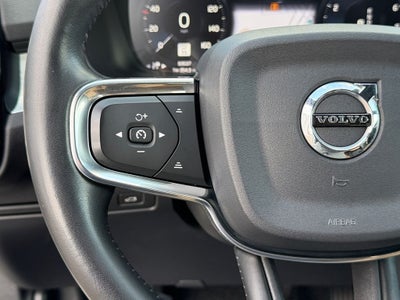 2019 Volvo XC40 Momentum