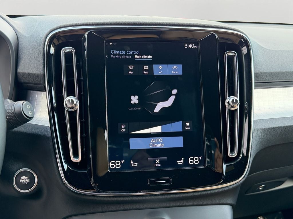 2019 Volvo XC40 Momentum